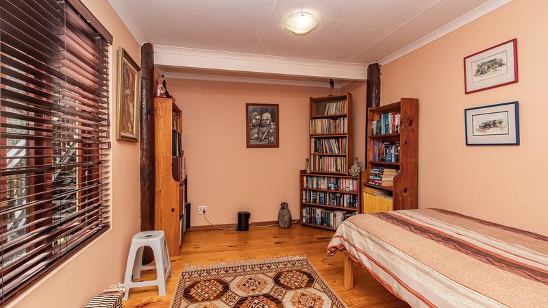 6 Bedroom Property for Sale in Outeniqua Strand Western Cape